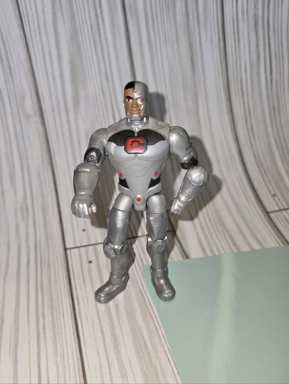 DC Heroes Unite Cyborg 4-Inch Action Figure by Spin Master